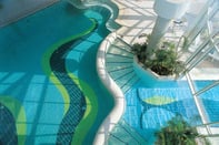 Swimming pool with sea water